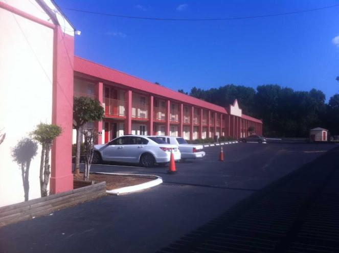 Budget Inn - Charlotte Bagian luar foto