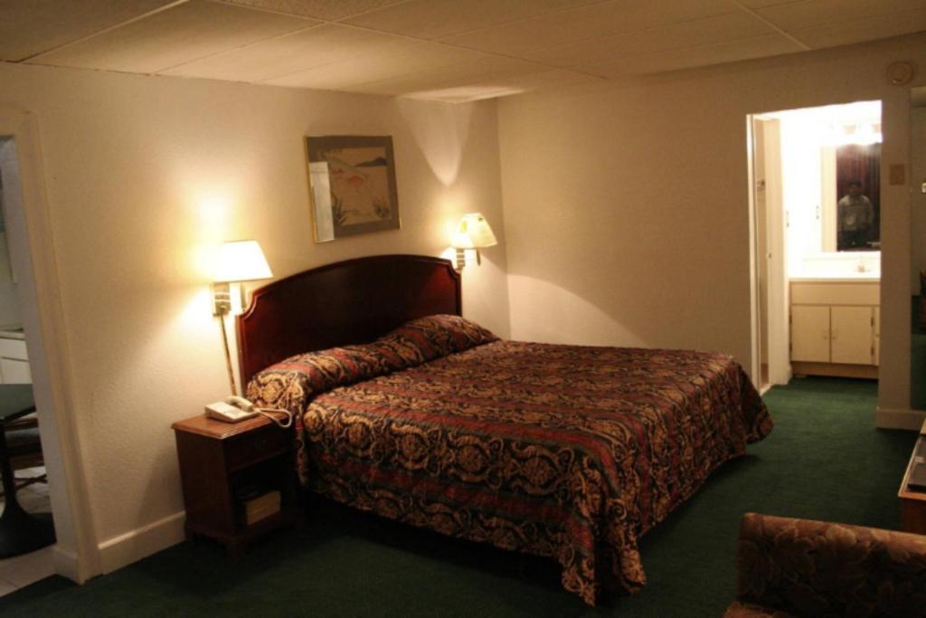 Budget Inn - Charlotte Ruang foto