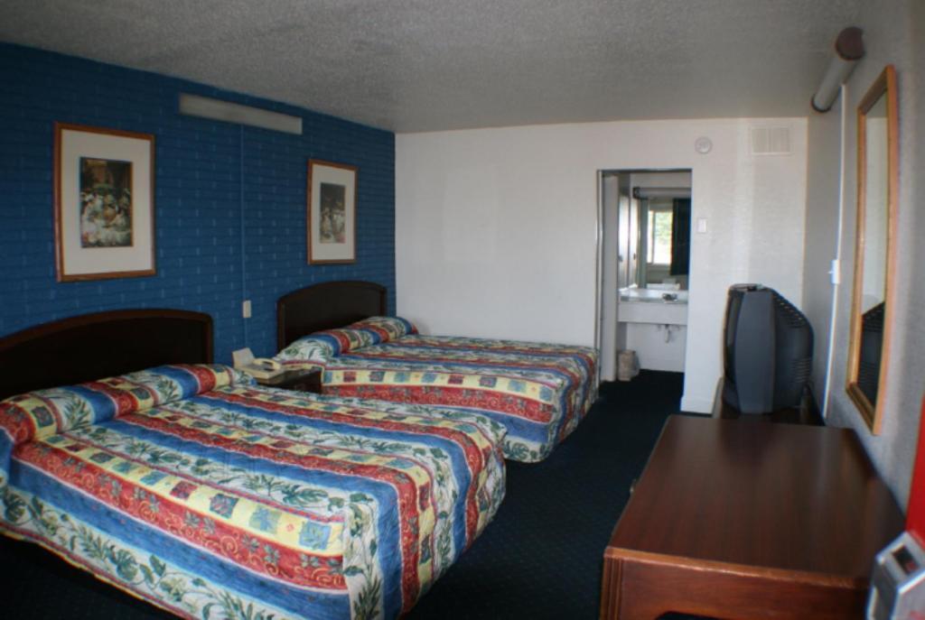 Budget Inn - Charlotte Bagian luar foto